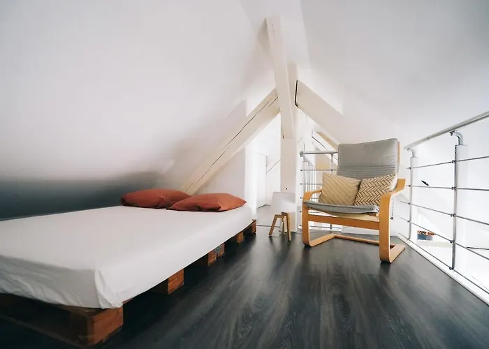 Hyper Center ,private Parking *